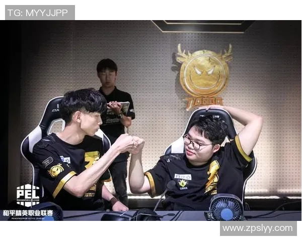 和平精英战术分析:RNG包夹策略的成功与失败探讨 和平精英战术分析:RNG包夹策略的成功与失败探讨